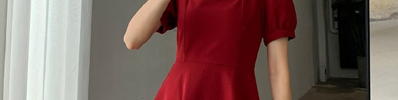 帮手描述图：2022夏季新款复古赫本风小黑裙胖妹妹收腰显瘦方