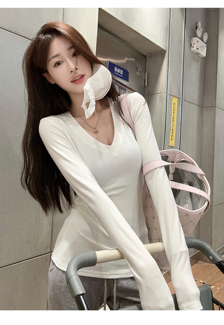 复制_白色辣妹纯欲基础款内搭V领长袖T恤女秋季.jpg