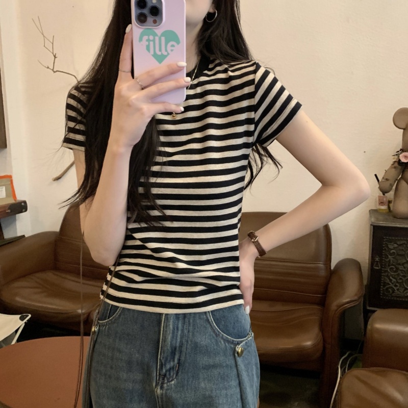 复制_韩系正肩条纹短袖T恤女夏季紧身打底内搭设.jpeg