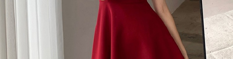 帮手描述图：2022夏季新款复古赫本风小黑裙胖妹妹收腰显瘦方