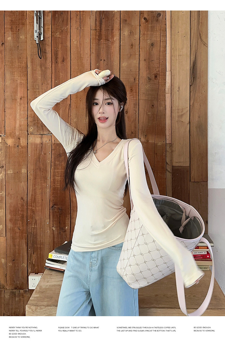 复制_白色辣妹纯欲基础款内搭V领长袖T恤女秋季.jpg